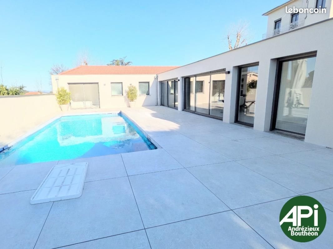 Maison à vendre, 159m², Saint-Priest-en-Jarez