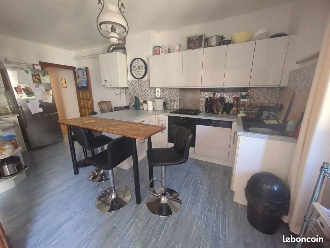 Maison à vendre, 163m², Bourg-Argental