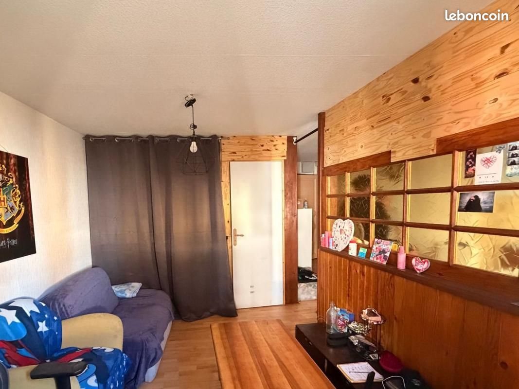 Maison à vendre, 163m², Bourg-Argental