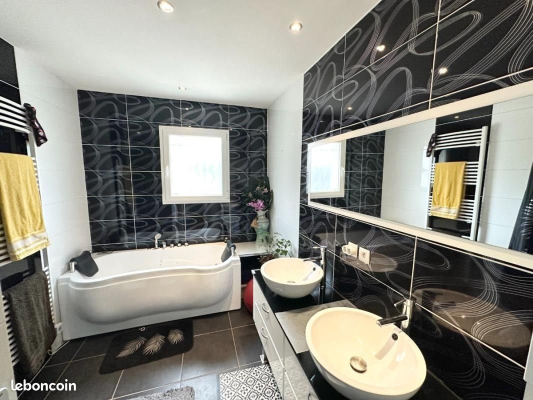 Maison à vendre, 144m², Peaugres