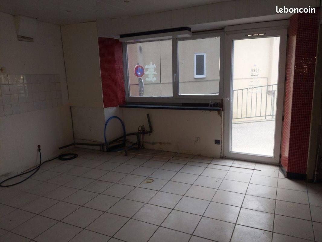 Maison à vendre, 108m², Bourg-Argental