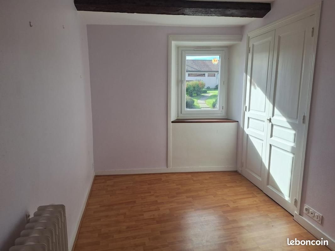 Maison à vendre, 100m², Ecotay-l'Olme