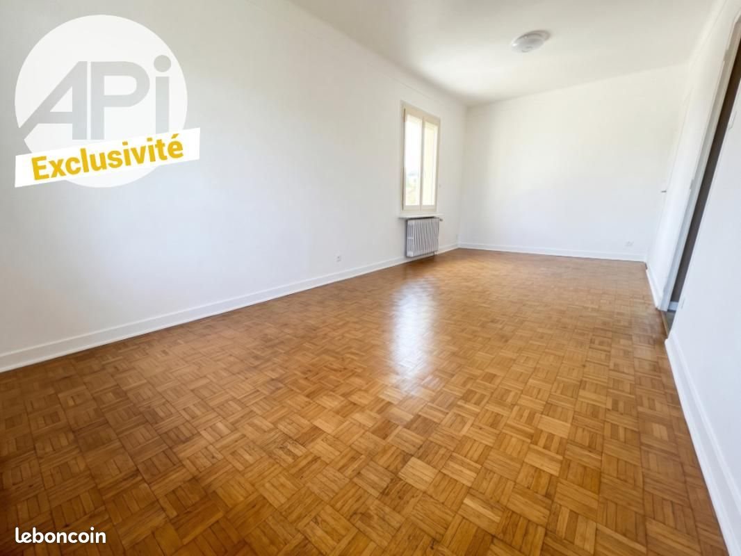 Maison à vendre, 82m², Saint-Marcellin-en-Forez