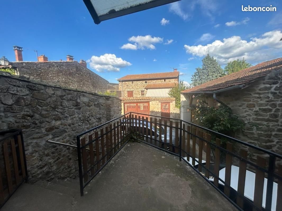 Maison à louer, 43m², Maclas