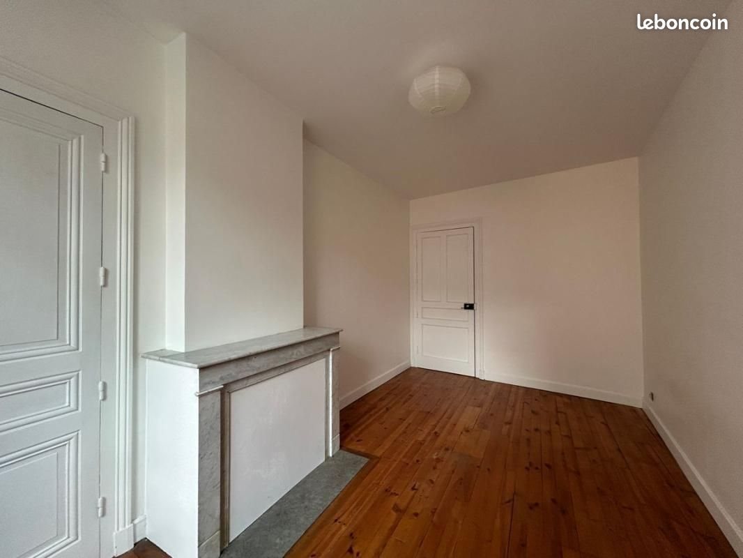 Appartement à louer, 65m², Bourg-Argental