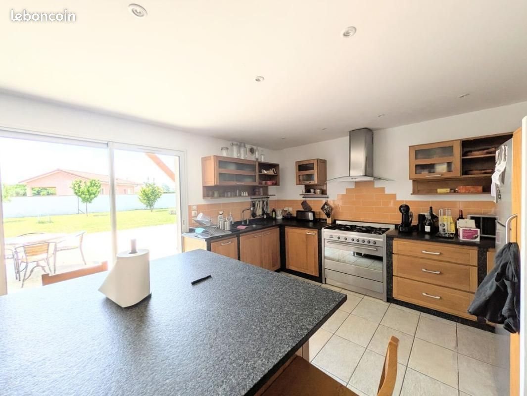 Maison à vendre, 221m², Andrézieux-Bouthéon