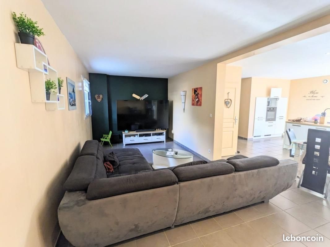 Maison à vendre, 116m², Maclas