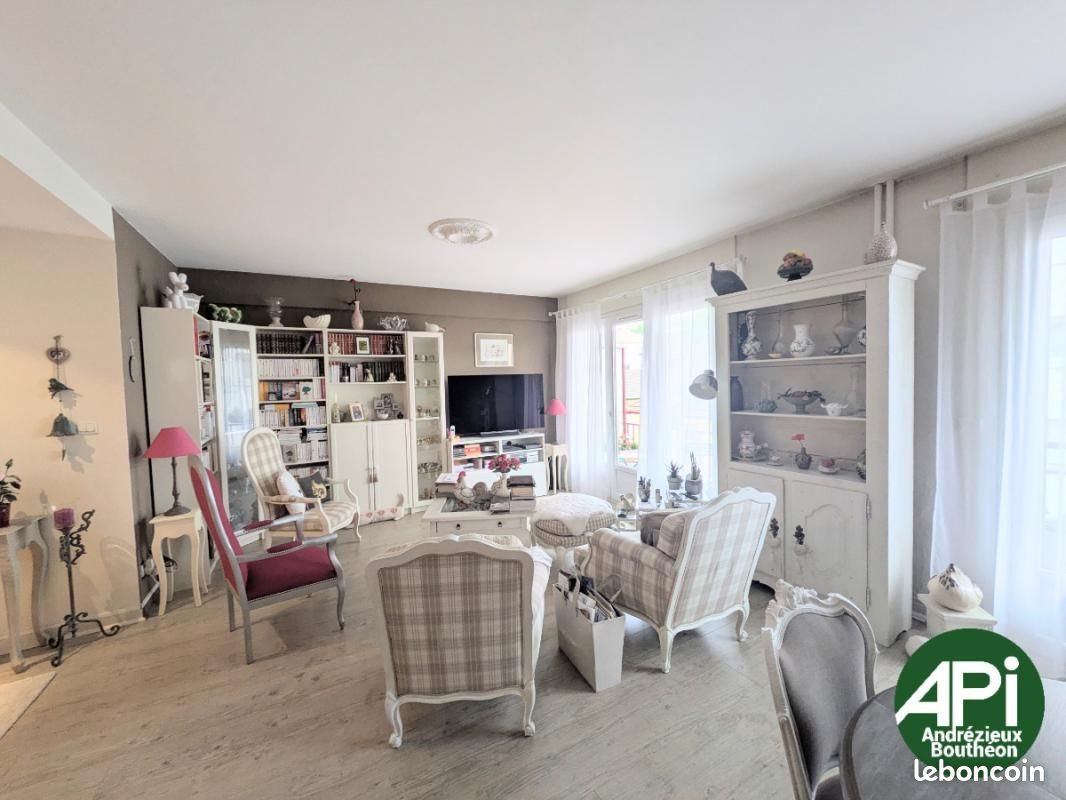 Appartement à vendre, 68m², Saint-Étienne