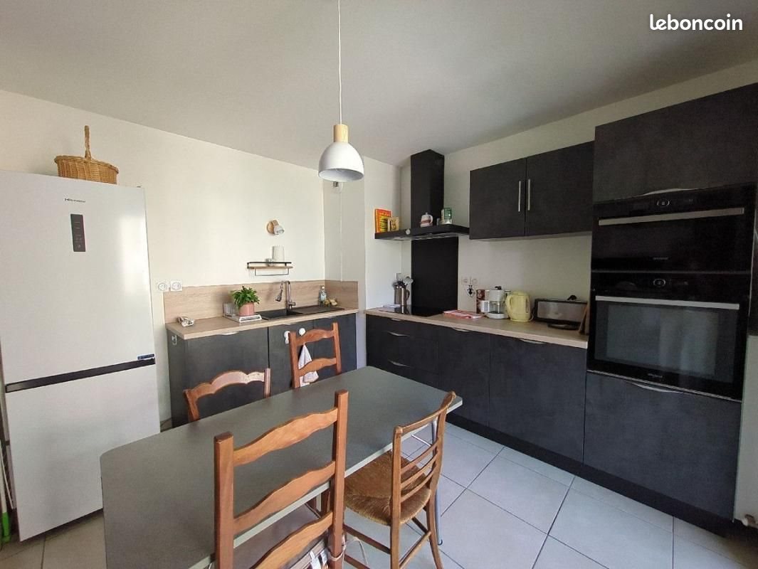 Appartement à louer, 64m², Condrieu