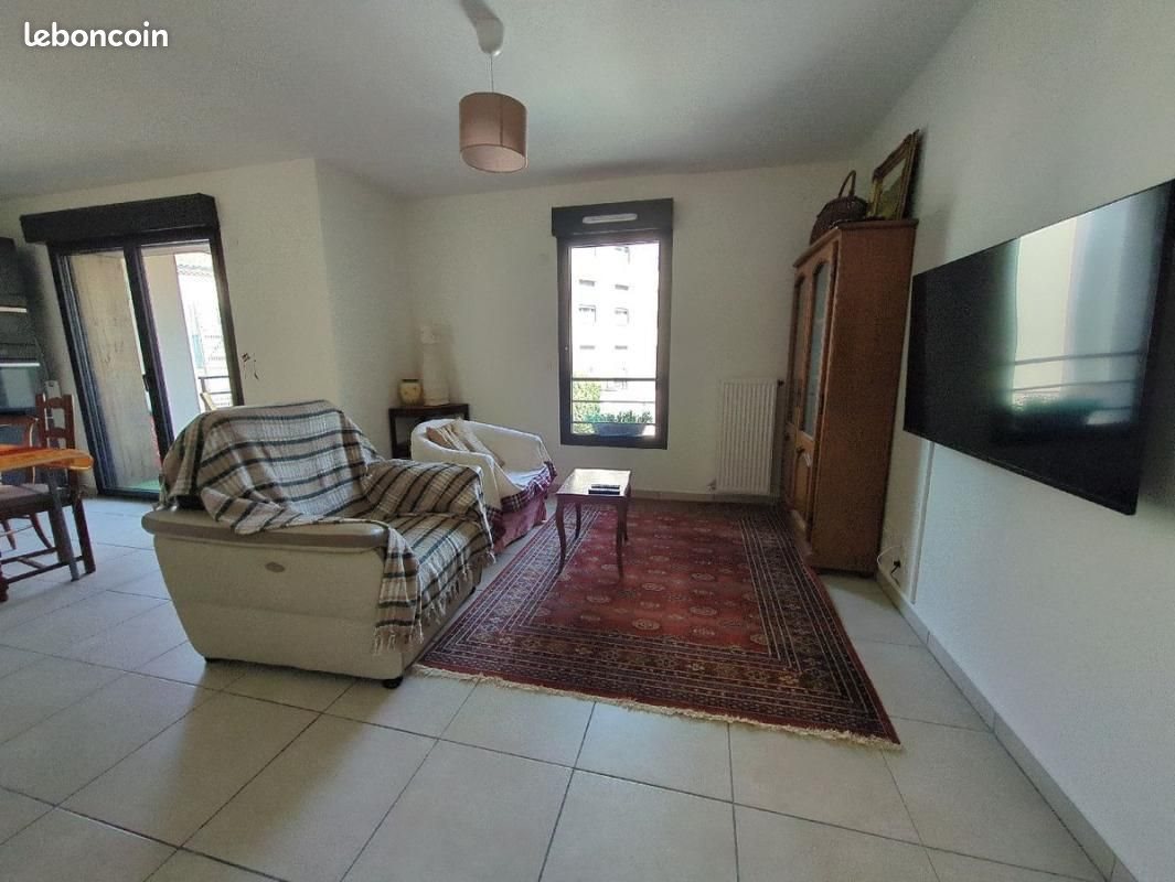 Appartement à louer, 64m², Condrieu