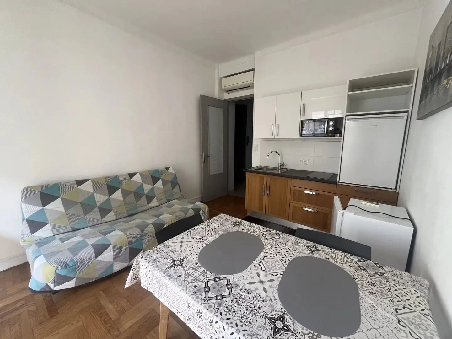 Appartement à louer, 1m², Nice