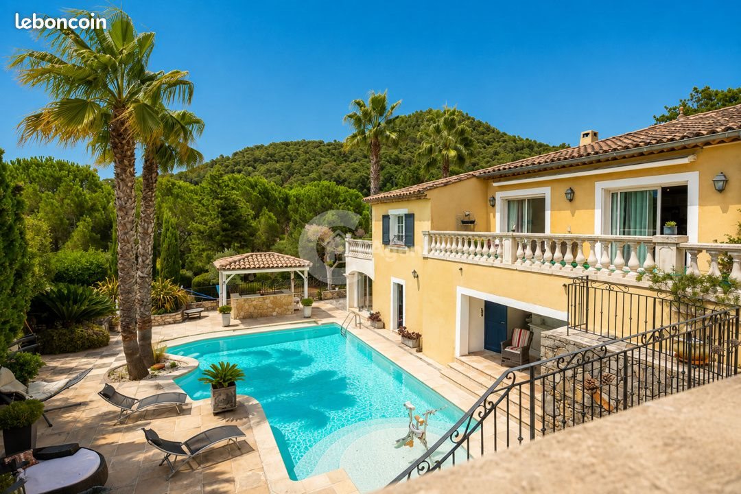 Maison à vendre, 205m², Fréjus
