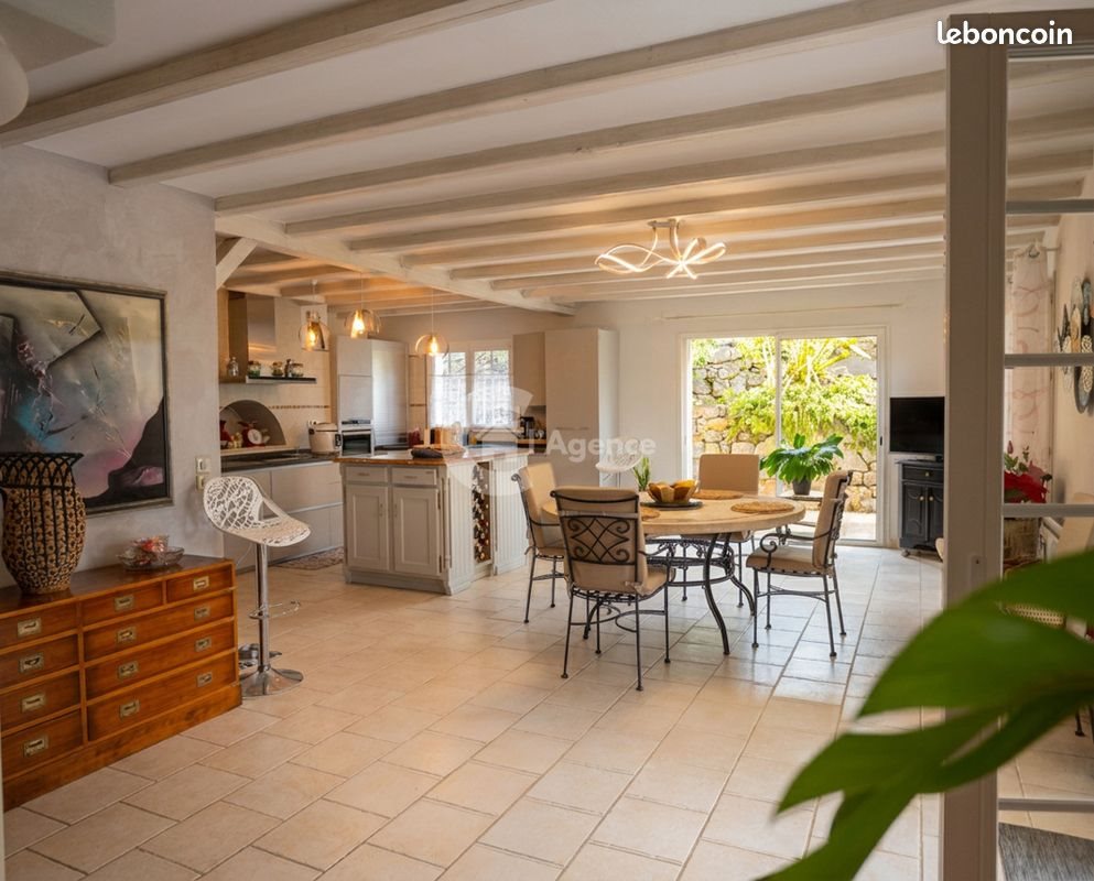 Maison à vendre, 205m², Fréjus