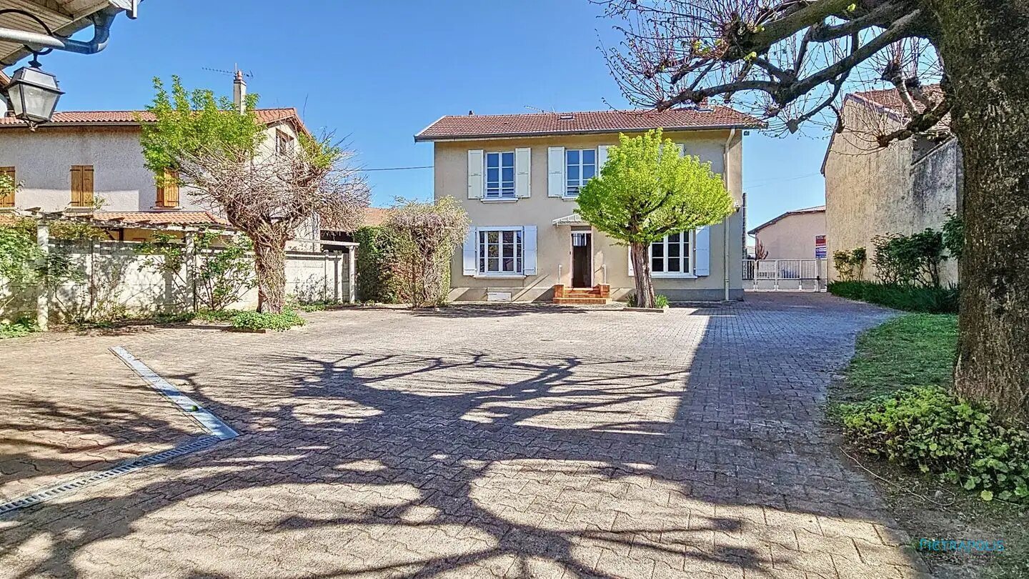 Maison à vendre, 176m², Beaurepaire