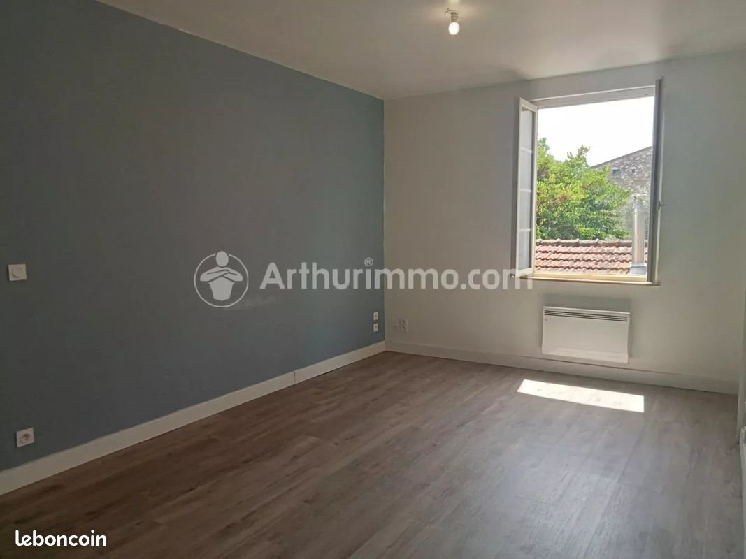 Appartement à louer, 59m², Briatexte
