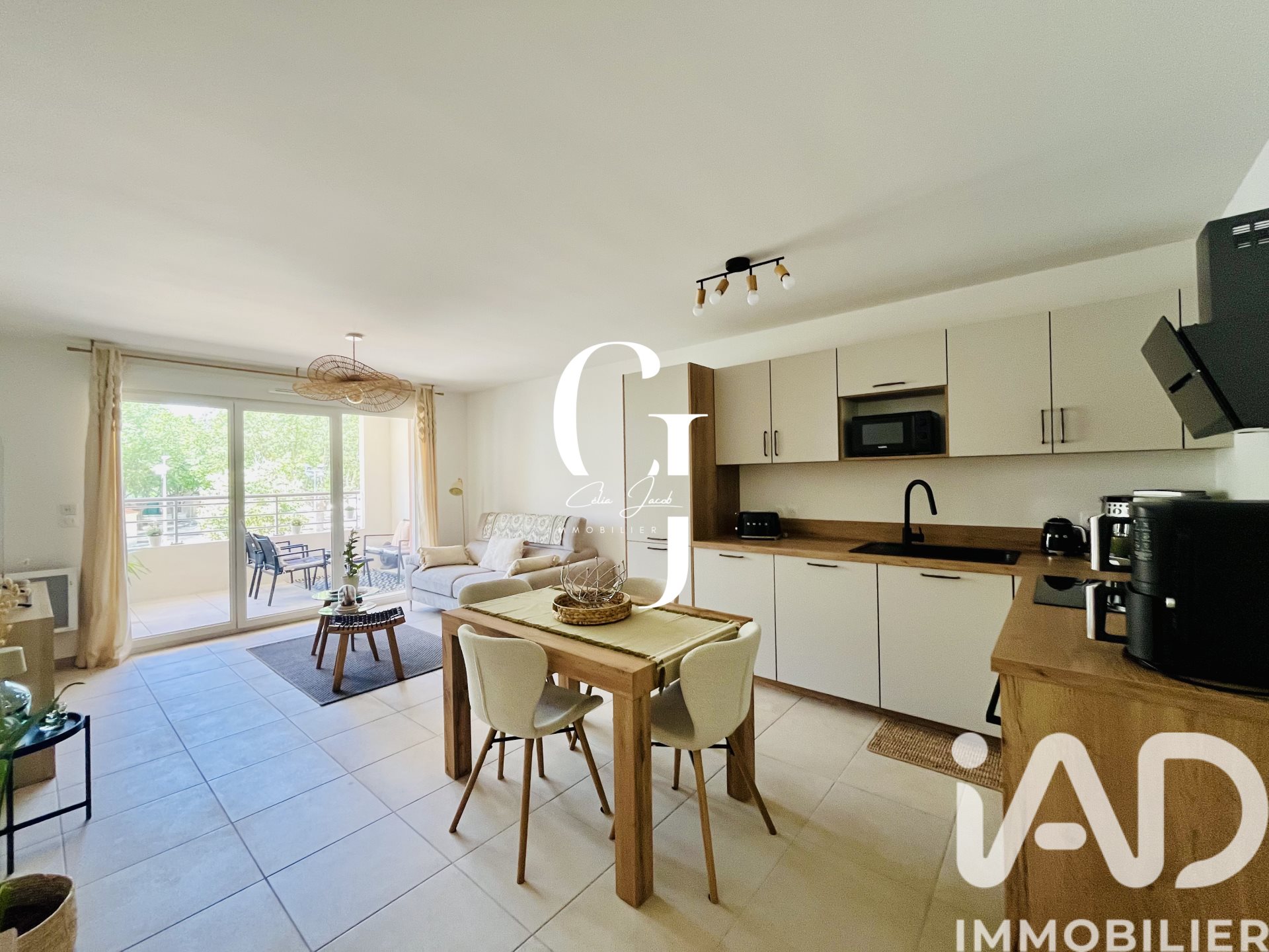 Appartement à vendre, 65m², Solliès-Pont