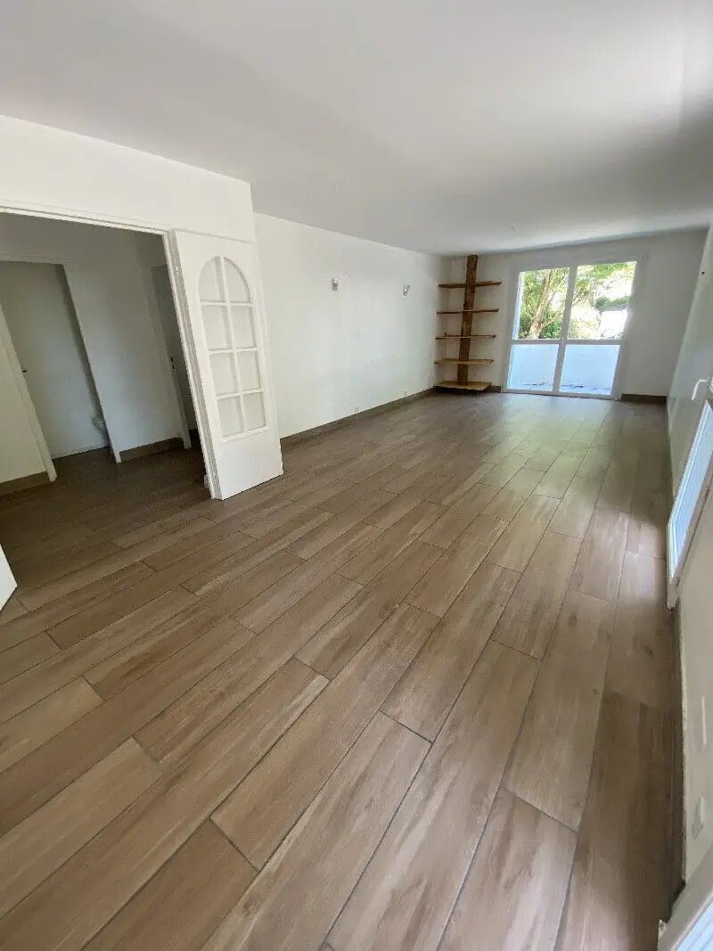 Appartement à louer, 95m², Vaux-le-Pénil