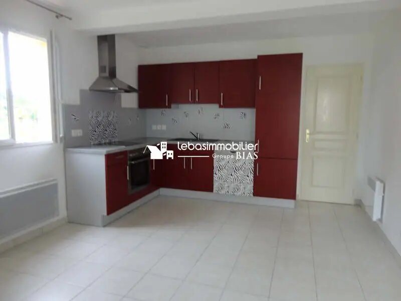 Maison à louer, 89m², Valliquerville