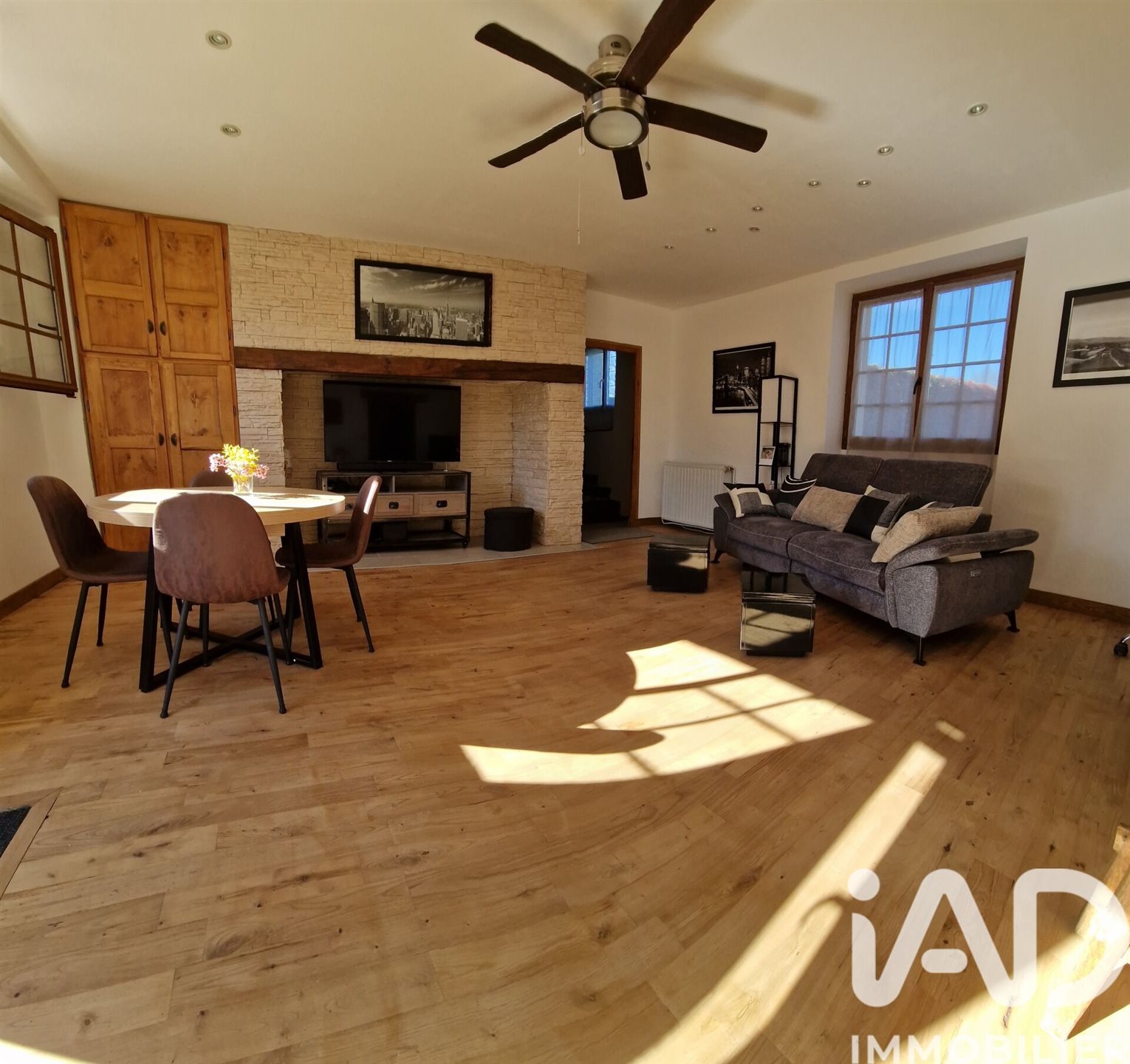 Maison à vendre, 100m², Saint-Cyr-les-Champagnes