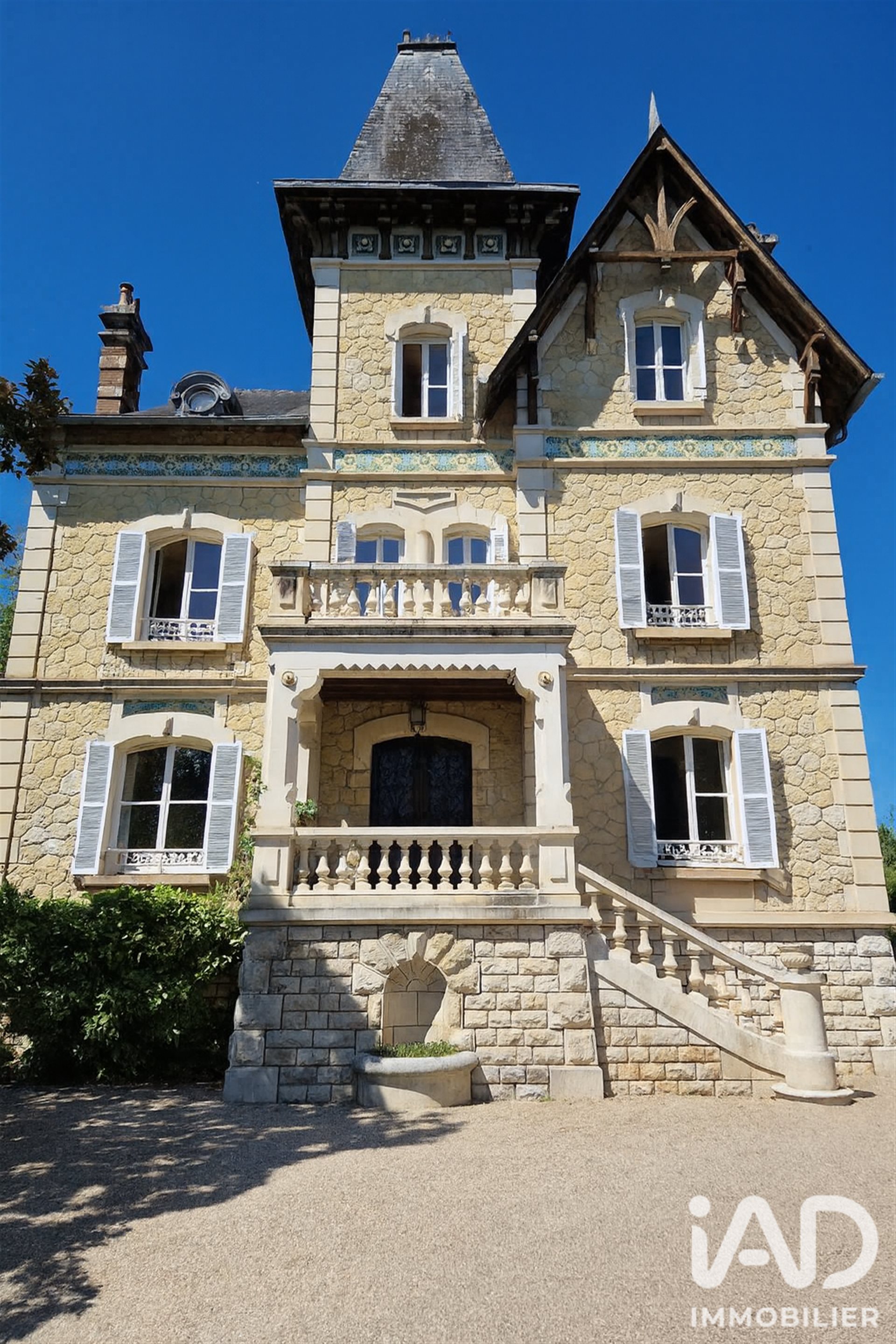 Maison à vendre, 270m², Terrasson-Lavilledieu