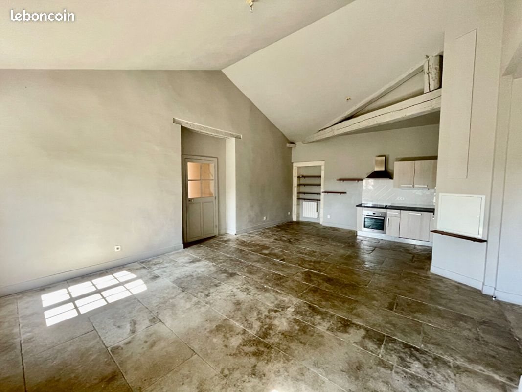 Appartement à louer, 85m², Nîmes