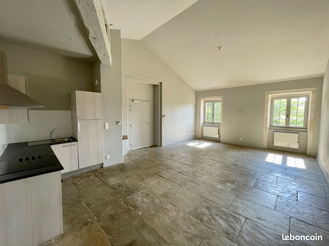 Appartement à louer, 85m², Nîmes