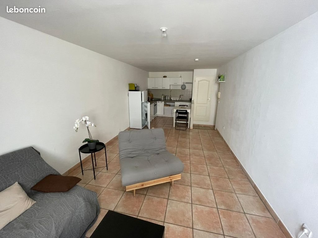 Appartement à louer, 46m², Nîmes