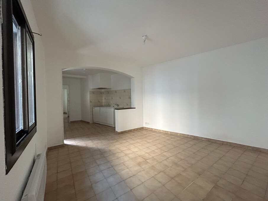 Appartement à louer, 40m², Nîmes