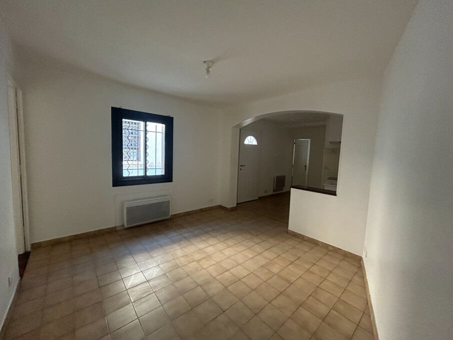 Appartement à louer, 40m², Nîmes