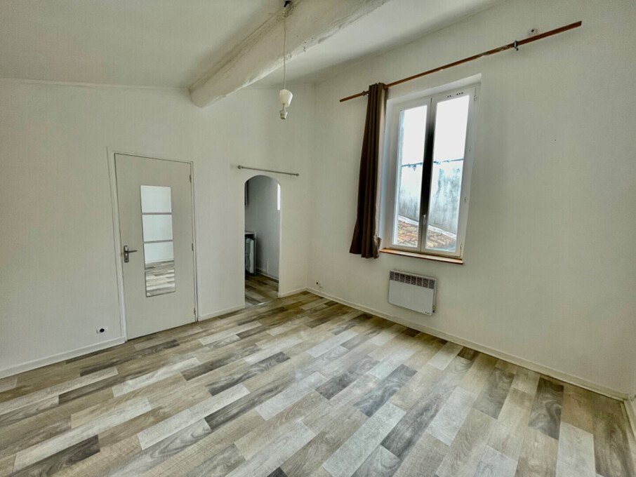 Appartement à louer, 23m², Nîmes