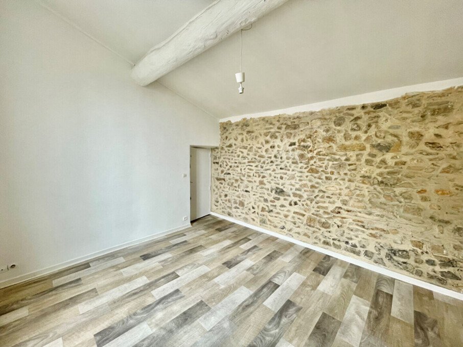 Appartement à louer, 23m², Nîmes