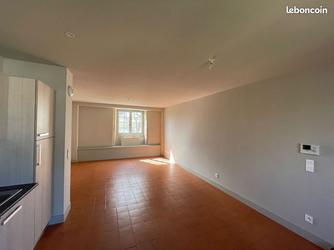 Appartement à louer, 80m², Nîmes