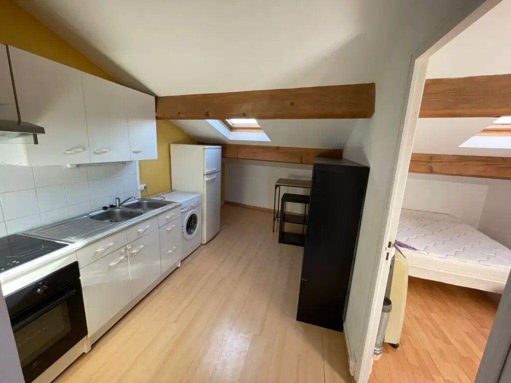 Appartement à louer, 33m², Nîmes