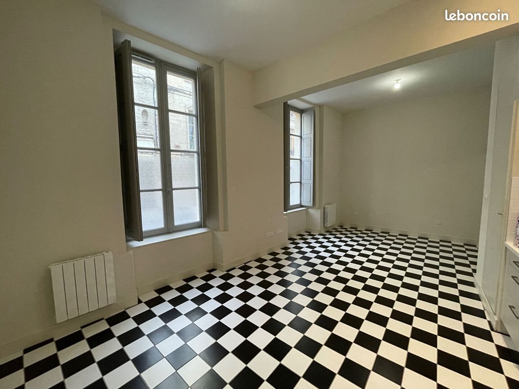Appartement à louer, 34m², Uzès