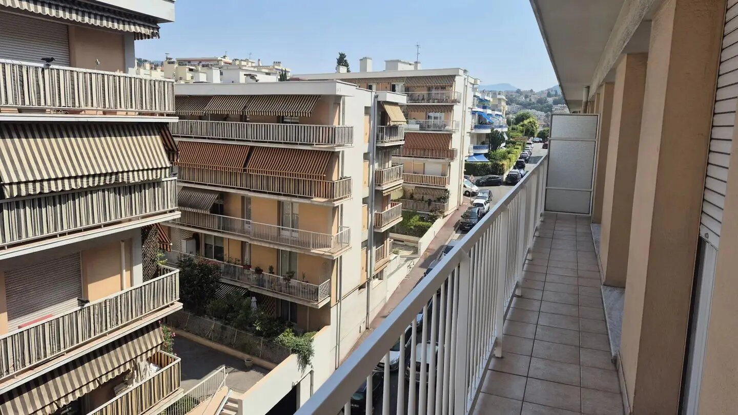 Appartement à louer, 76m², Nice