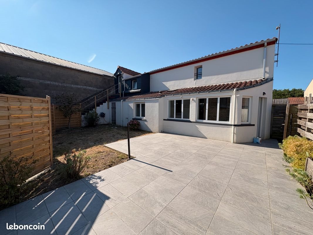 Maison à louer, 111m², Saint-Michel-Chef-Chef