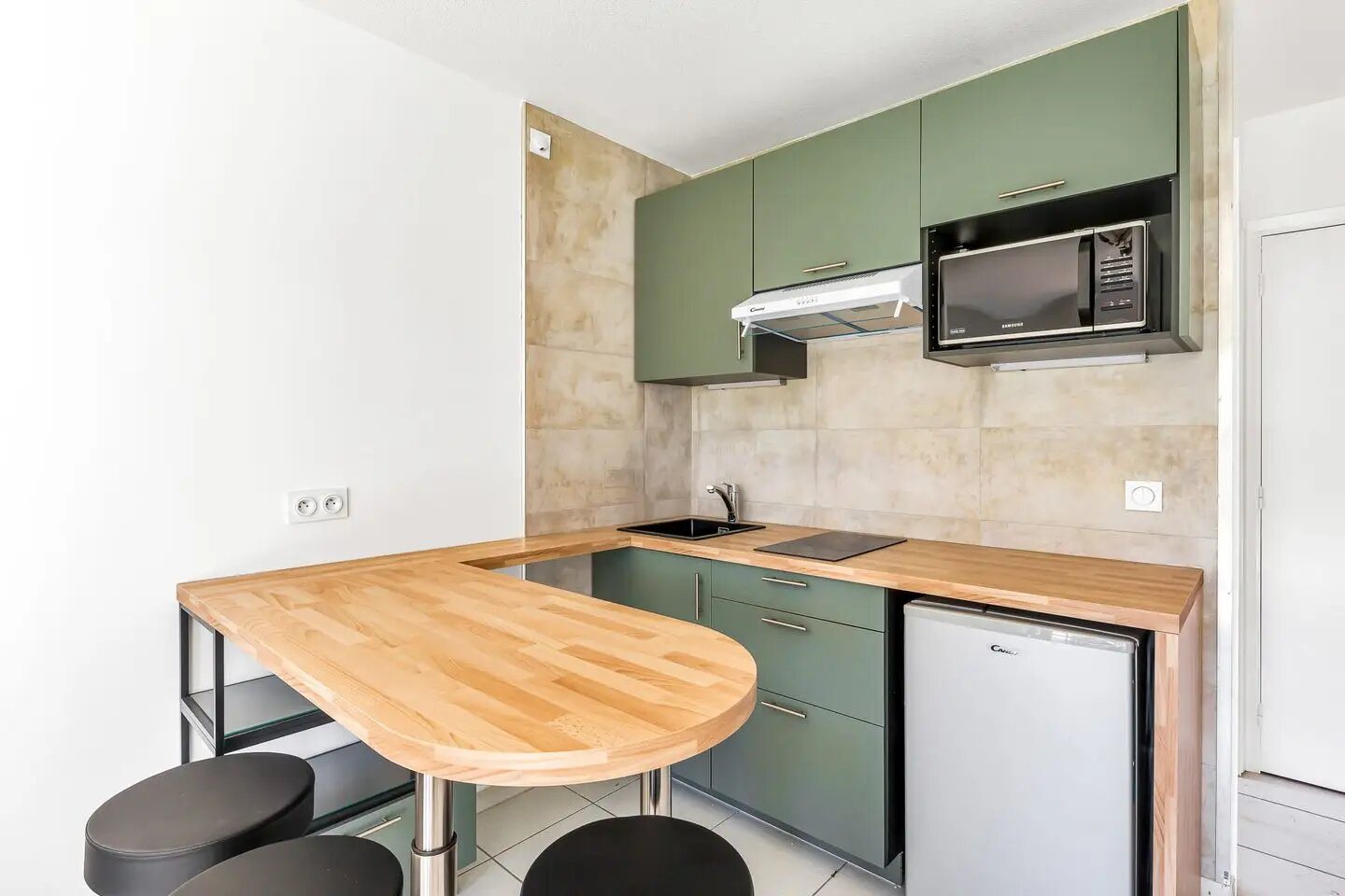Appartement à louer, 25m², Saint-Laurent-du-Var