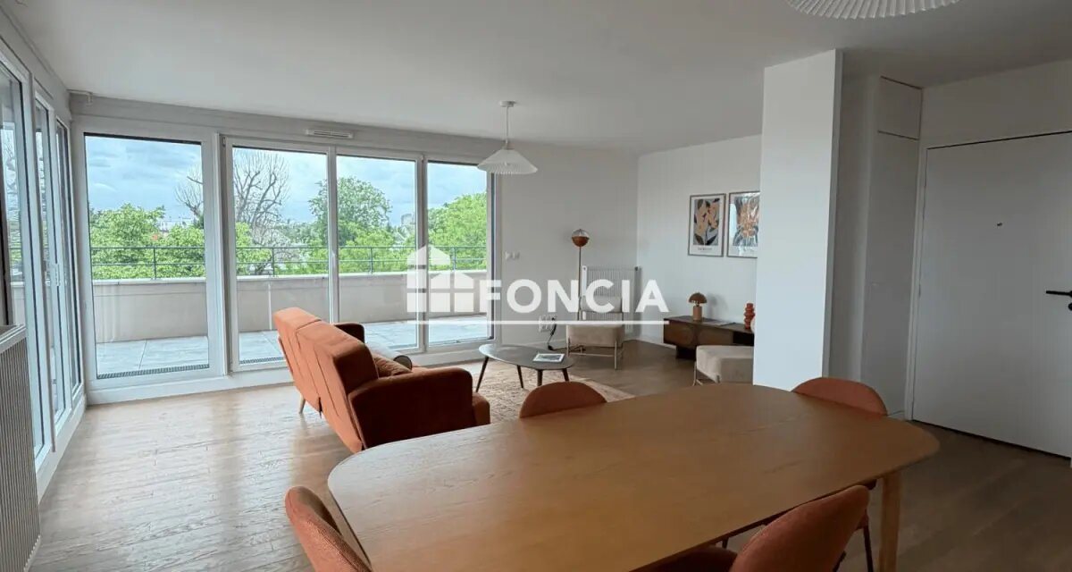 Appartement à vendre, 121m², Saint-Maur-des-Fossés