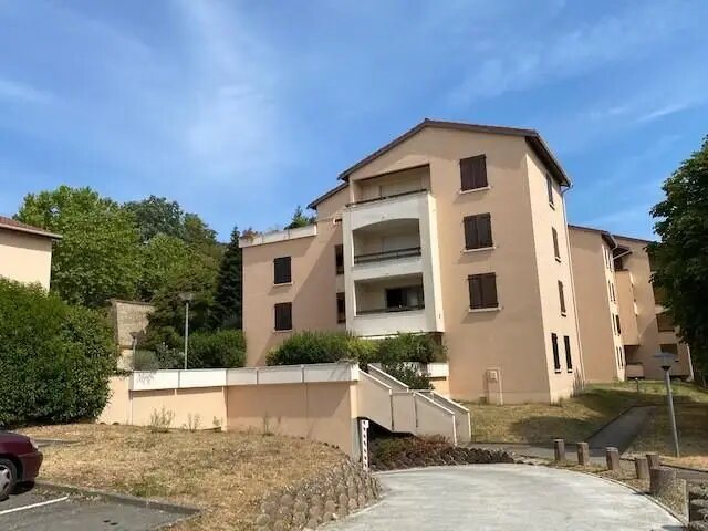 Appartement à louer, 69m², Saint-Genis-Laval