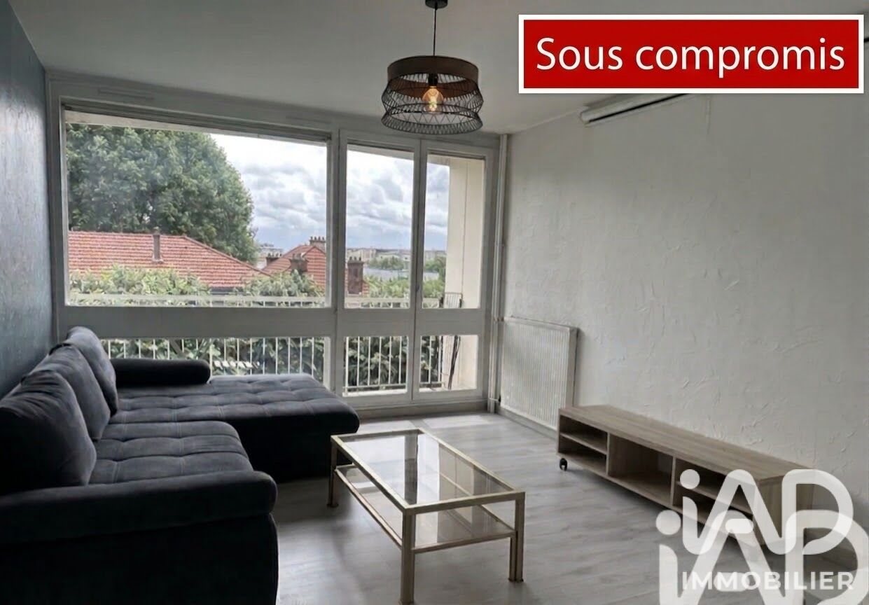Appartement à louer, 49m², Chelles