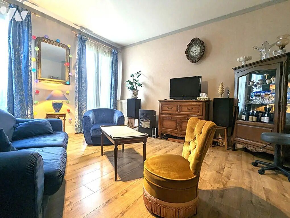 Maison à vendre, 196m², Luynes
