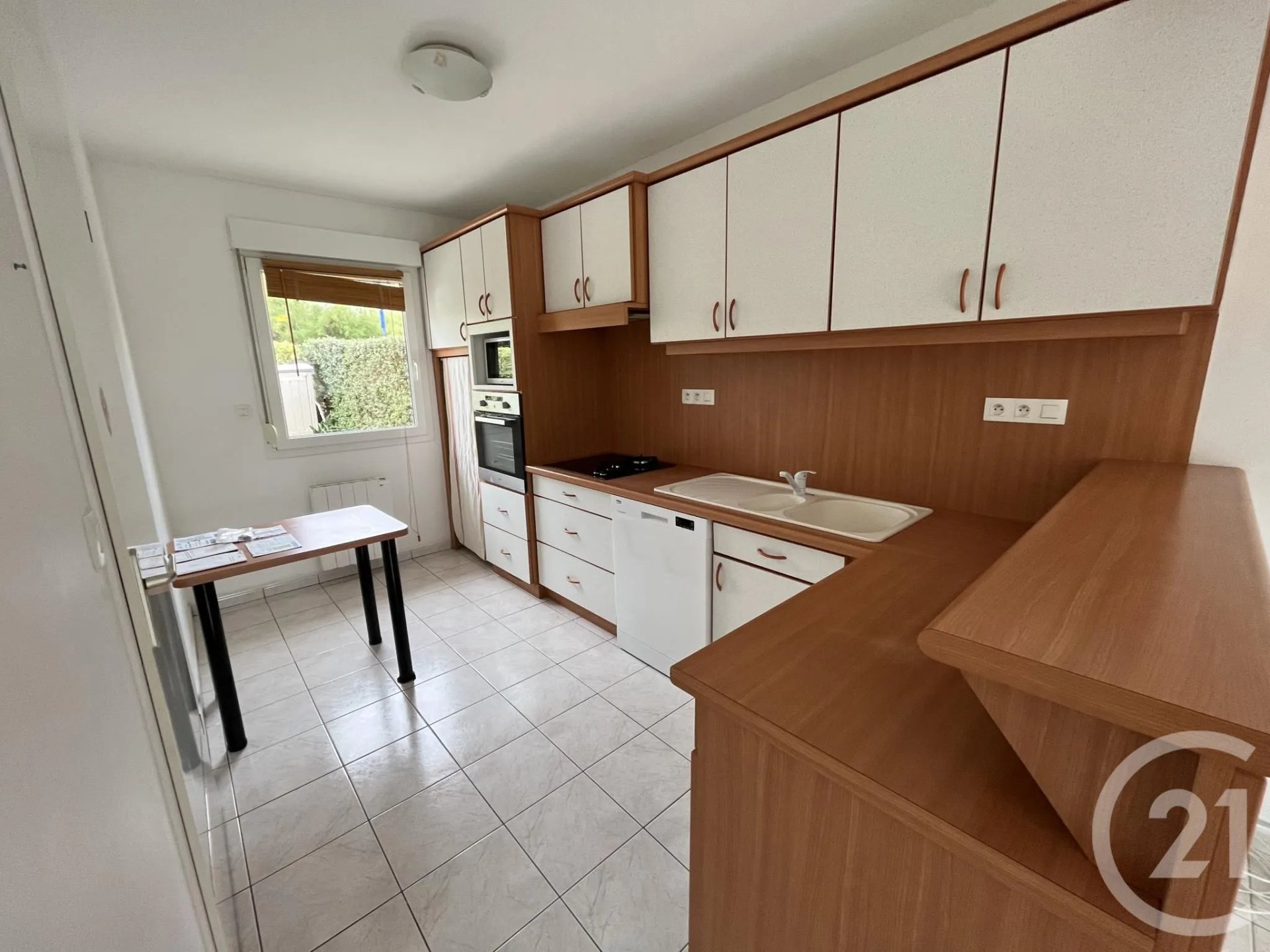 Maison à louer, 75m², Jullouville
