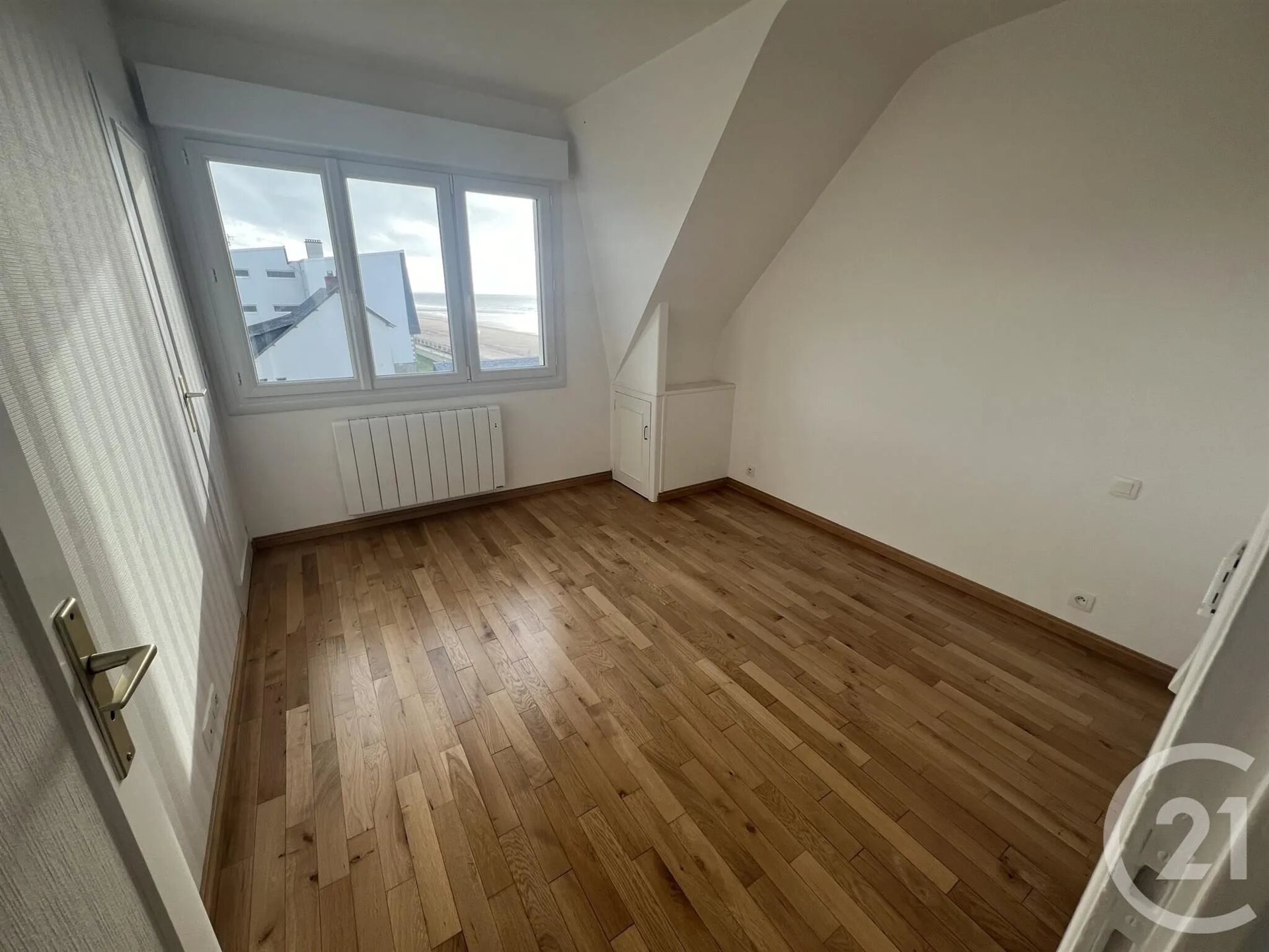 Appartement à louer, 80m², Jullouville