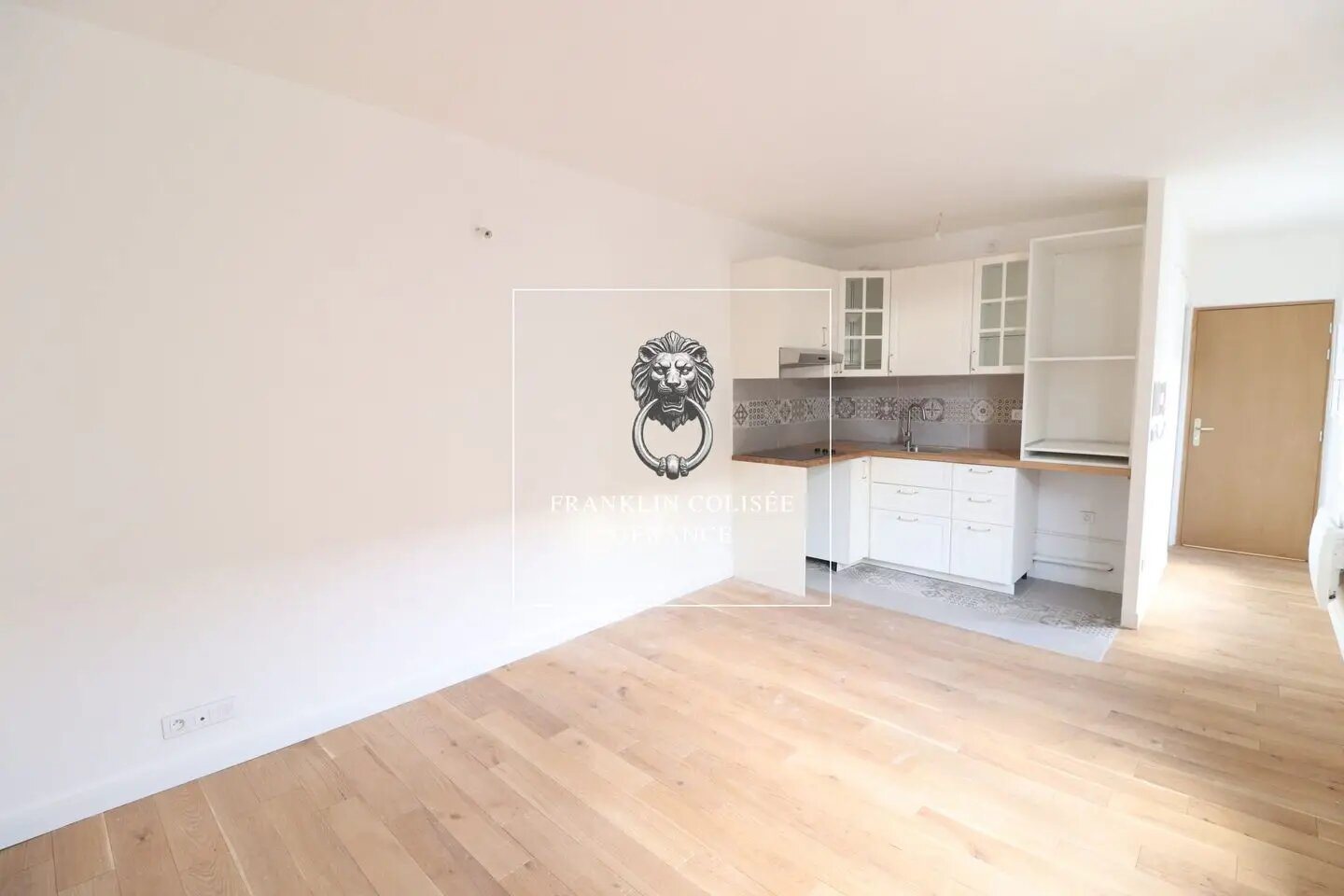 Appartement à louer, 24m², Suresnes