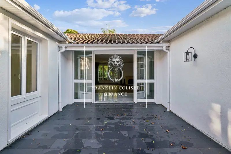 Maison à louer, 179m², Saint-Nom-la-Bretèche