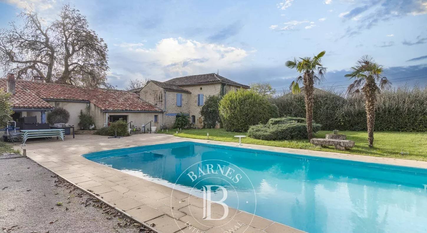 Maison à vendre, 420m², Saint-Antonin-Noble-Val