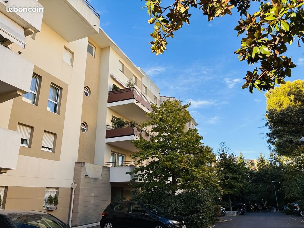 Appartement à louer, 72m², Marseille 8ème