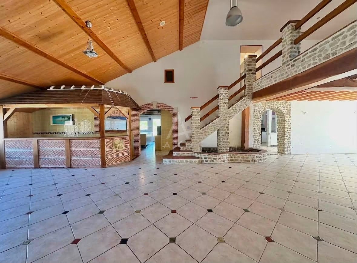 Maison à vendre, 340m², Mortagne-au-Perche