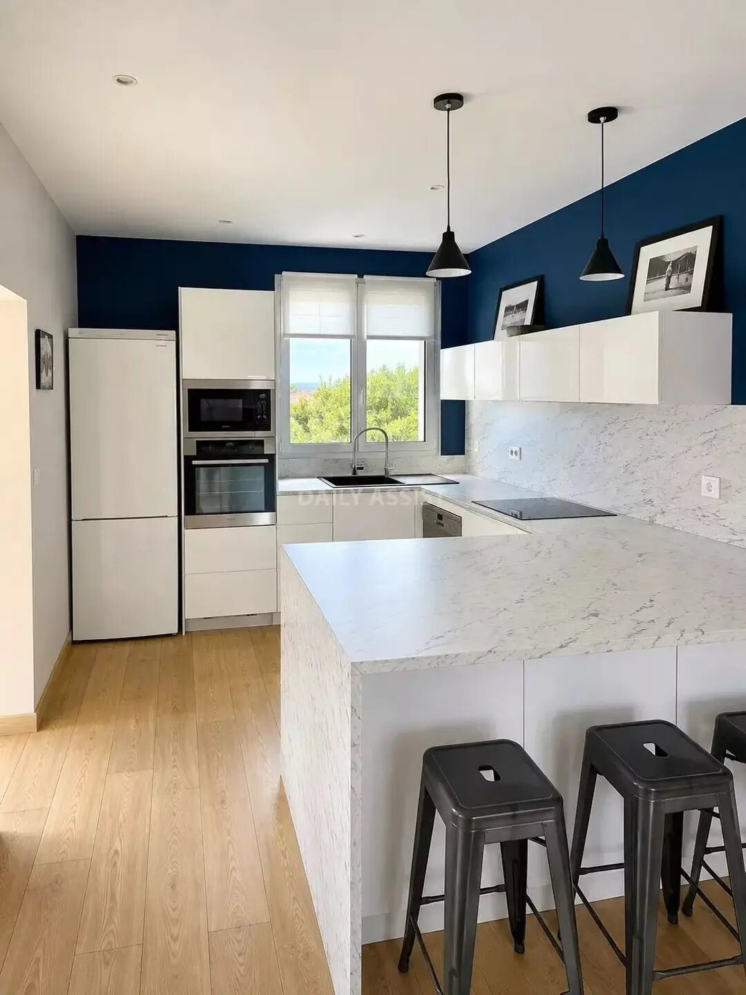 Appartement à louer, 89m², Cassis