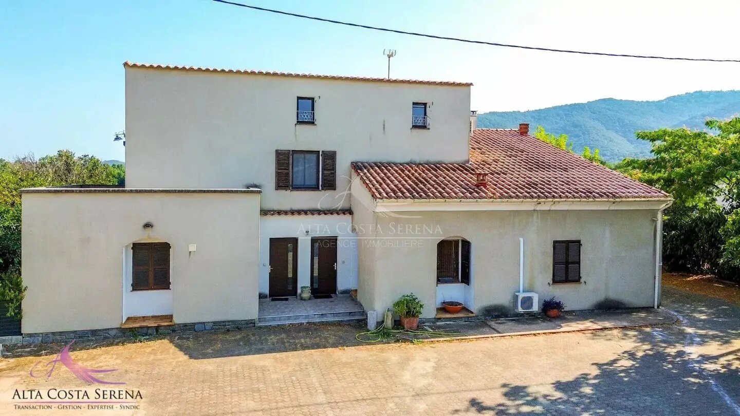 Appartement à louer, 171m², Prunelli-di-Fiumorbo